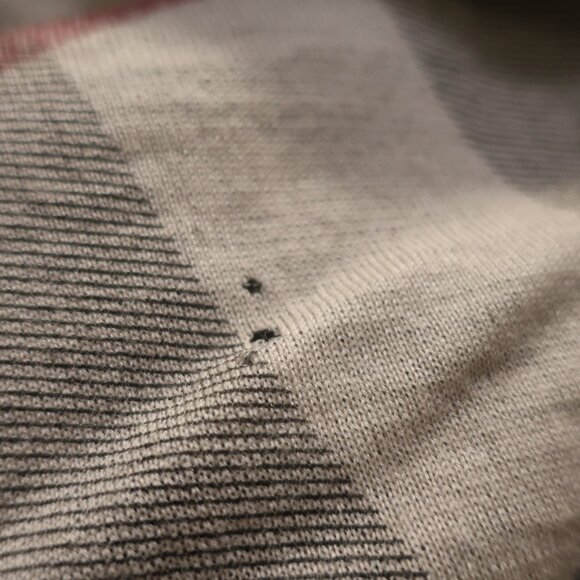 Womens Burberry Black Beige Black Red Cashmere Nova Check Print Scarf - Picture 15 of 15